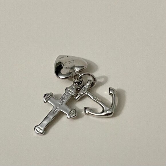 Vintage Sterling Silver Charms Faith Hope and Charity - Picture 6 of 6